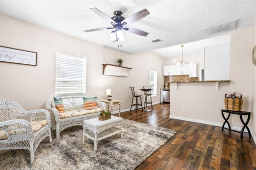 614 Rice St, Denison, TX, 75020-7541 | Card Image