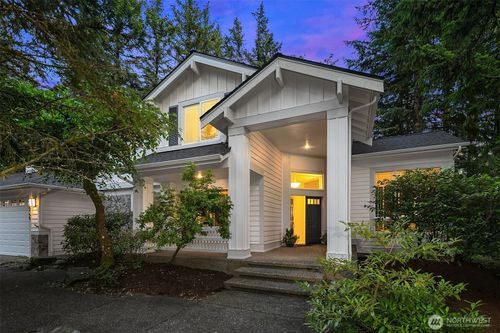 45703 Se 139th Pl, North Bend, WA, 98045-8876 | Card Image