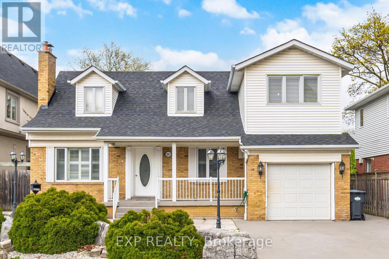 Residential in Mississauga (Lakeview)