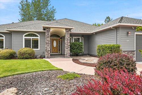 88 Pineridge Ln, Eagle Point, OR, 97524-9697 | Card Image