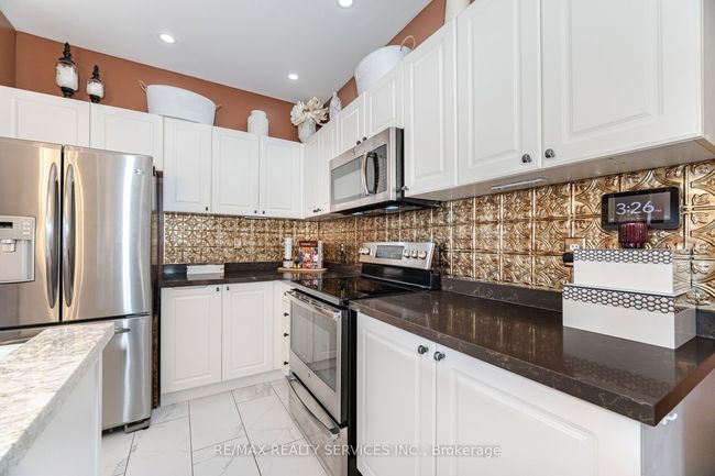 37 Baybrook Rd, House other with 6 bedrooms, 4 bathrooms and 4 parking in Brampton ON | Image 15