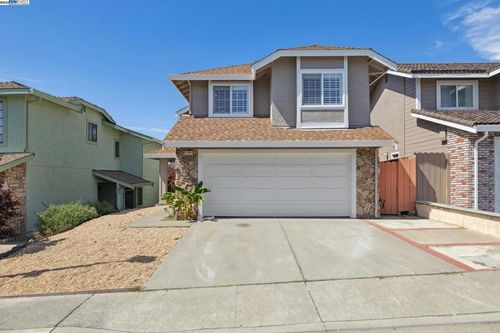 3594 Cama Ln, Castro Valley, CA, 94552-4850 | Card Image