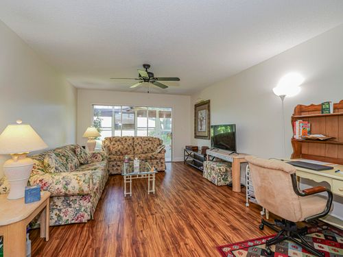 4r-2800 Indian River Blvd, Vero Beach, FL, 32960-7211 | Card Image