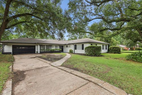 1050 N 23rd St, Beaumont, TX, 77706-4733 | Card Image
