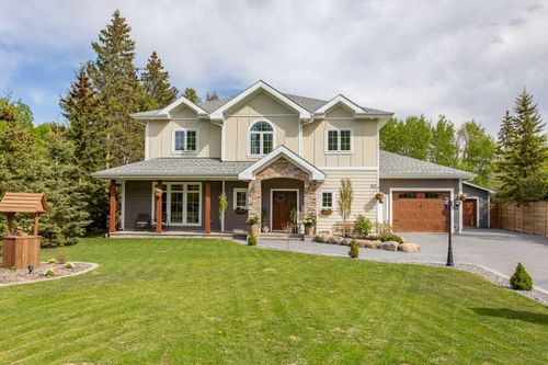 122 Oliver Ave, Bentley, AB, T0C | Card Image