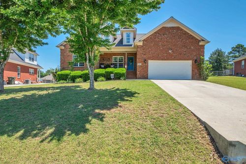 103 Cedar Run Ln, Huntsville, AL, 35811-7004 | Card Image
