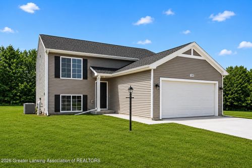 792 Saint Andrews Dr, Eaton Rapids, MI, 48827-2622 | Card Image