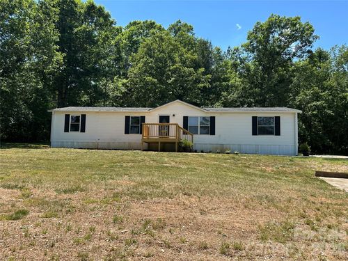 370 Walker Rd, Nebo, NC, 28761-8882 | Card Image