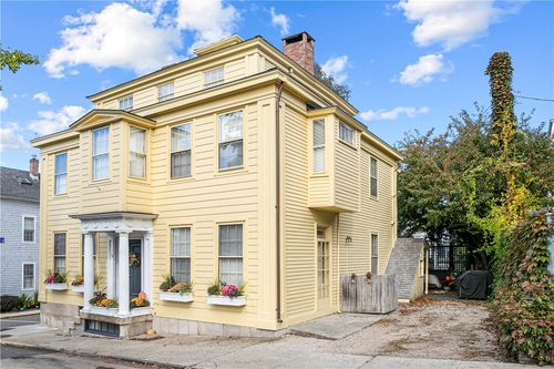 3-70 Church St, Newport, RI, 02840-3170 | Card Image