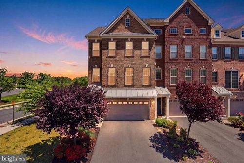 23755 Hopewell Manor Ter, ASHBURN, VA, 20148-8166 | Card Image