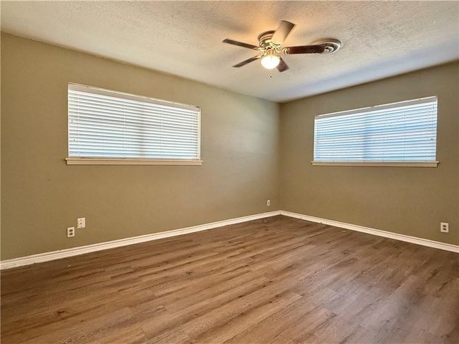 1710 Santa Cecilia Dr, House other with 3 bedrooms, 2 bathrooms and null parking in Kingsville TX | Image 7