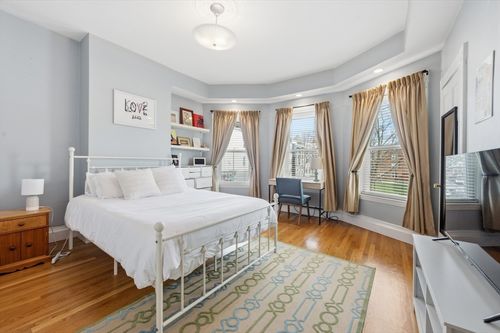 2-627 E 6th St, Boston, MA, 02127-8937 | Card Image