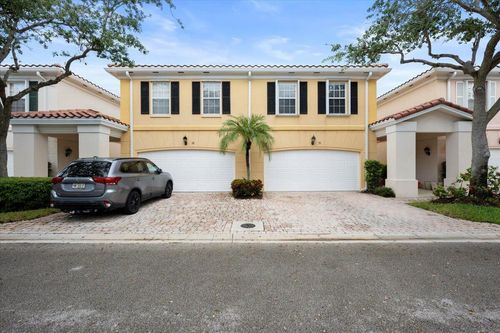 11-11 Live Oak Cir, Tequesta, FL, 33469-2724 | Card Image