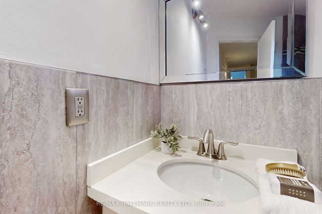 9 Newman Ave, House other with 4 bedrooms, 2 bathrooms and 1 parking in East York ON | Image 25