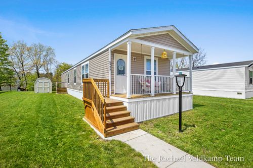 6925 Vinewood Avenue Ne, Plainfield Charter Township, MI, 49306 | Card Image