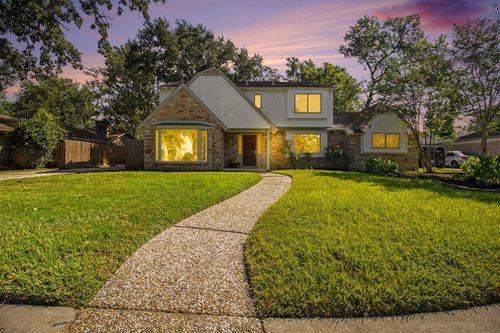 1014 Woodbank Dr, Seabrook, TX, 77586-4013 | Card Image