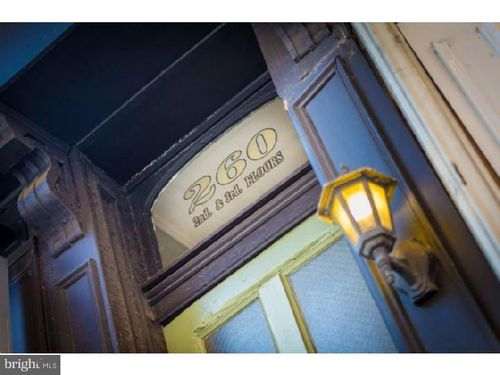 1-260 S 11th St, PHILADELPHIA, PA, 19107-6812 | Card Image