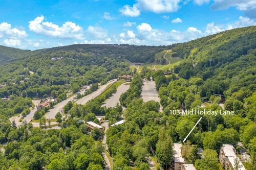 112-103 Mid Holiday Ln, Beech Mountain, NC, 28604-6970 | Card Image