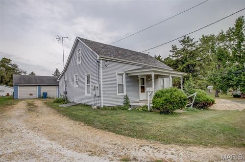 402 Minard St, Jerseyville, IL, 62052-2630 | Card Image