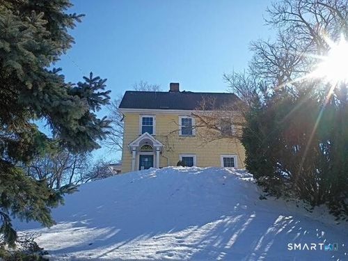 15 Woodruff St, Southington, CT, 06489-3320 | Card Image