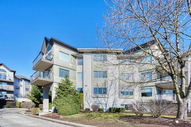 4 - 32725 George Ferguson Way, Condo with 2 bedrooms, 2 bathrooms and 1 parking in Abbotsford BC | Image 2
