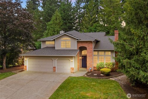 23518 Se 253rd Pl, Maple Valley, WA, 98038-6047 | Card Image