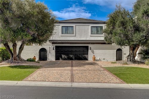 828 Vegas Valley Dr, Las Vegas, NV, 89109-1537 | Card Image