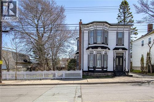 138 Duke St W, Saint John, NB, E2M1T2 | Card Image