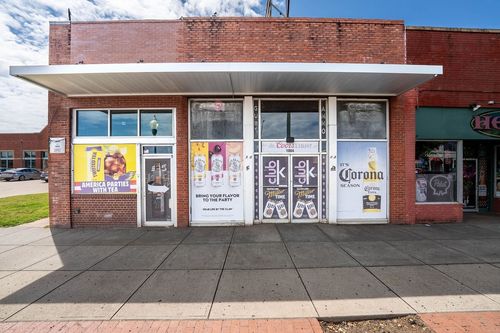 1004 and 1004 1/2 Garrison Avenue, Fort Smith, AR, 72901 | Card Image