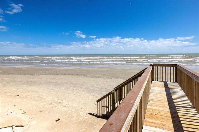 APT-204 - 11947 Termini San Luis Pass Rd, Condo with 2 bedrooms, 2 bathrooms and null parking in Galveston TX | Image 27