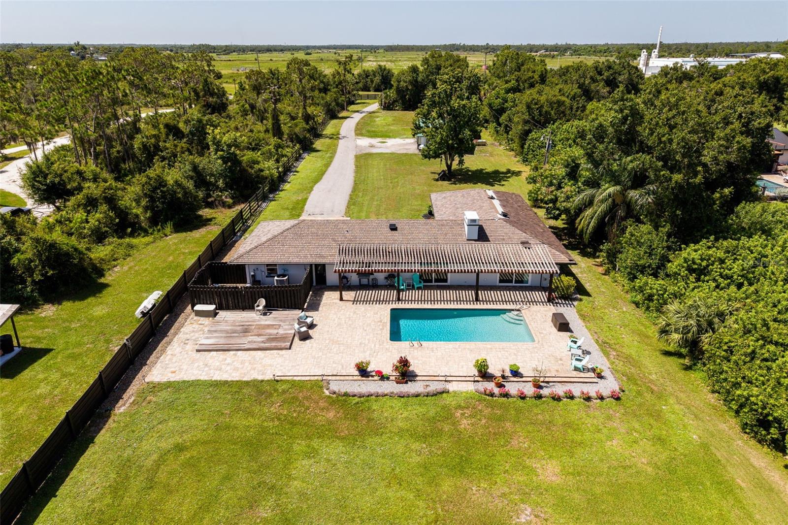 Residential in PUNTA GORDA 5