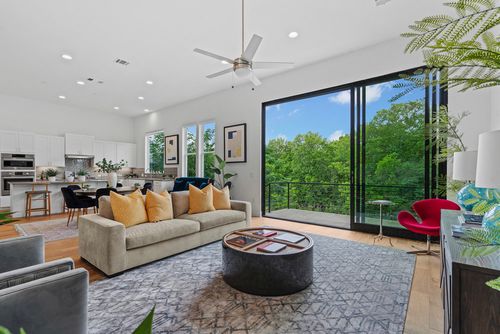 5324 Agatha Cir, Austin, TX, 78724-6218 | Card Image