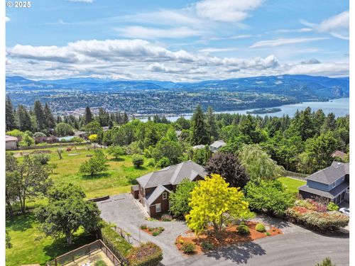 152 Palos Verdes, White Salmon, WA, 98672-8949 | Card Image
