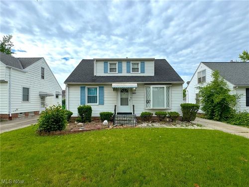 13592 Shady Oak Blvd, Garfield Heights, OH, 44125-6027 | Card Image