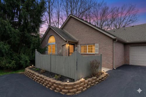 17-6069 Blendon Chase Dr, Westerville, OH, 43081-8663 | Card Image