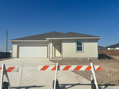 105 Troubador Ln, Poteet, TX, 78065-4862 | Card Image