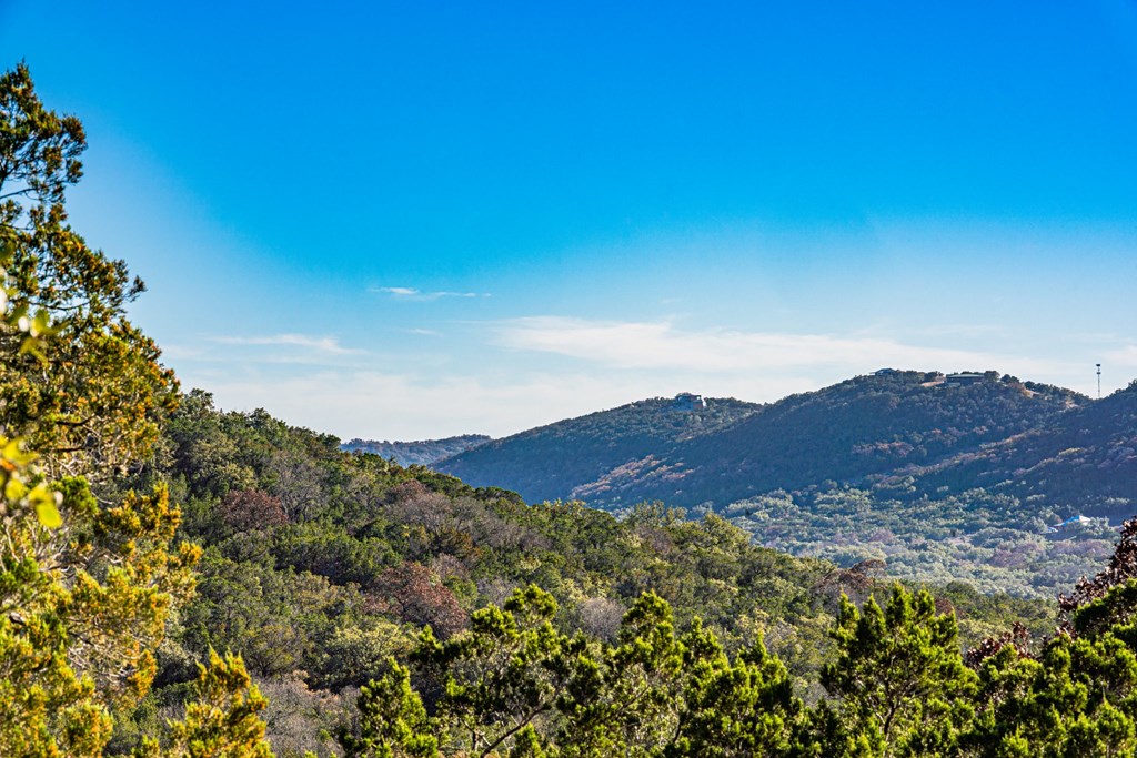 Land in Concan 2