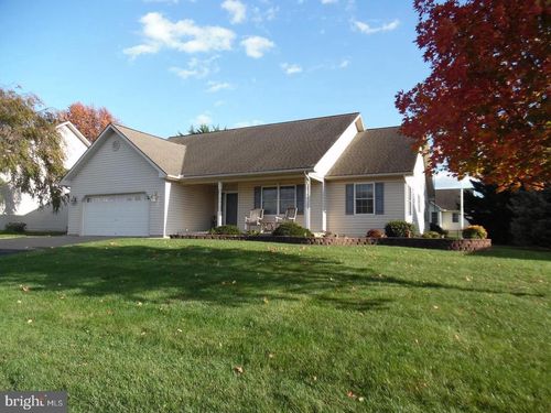 325 Charles St, LEBANON, PA, 17042-7962 | Card Image