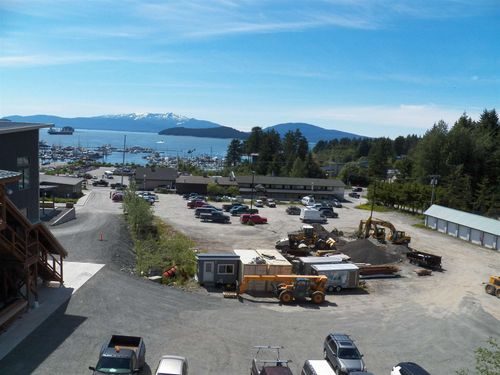 unit-4-12430 Mendenhall Loop Rd, Juneau, AK, 99801-8698 | Card Image