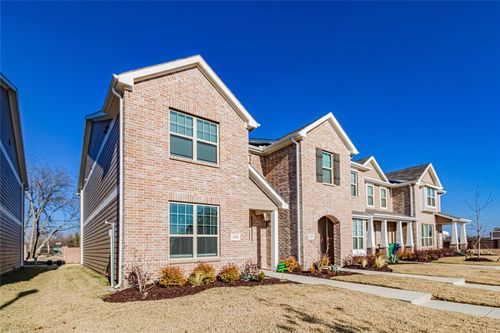 2328 Greystone Dr, Denton, TX, 76207-1747 | Card Image