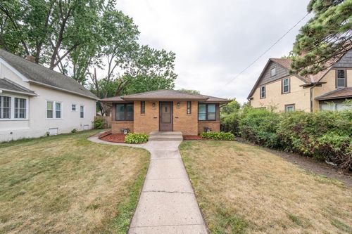 4037 Fremont Ave N, Minneapolis, MN, 55412-1624 | Card Image