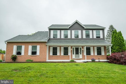 2061 Gabriel Cir, FEASTERVILLE TREVOSE, PA, 19053-2497 | Card Image