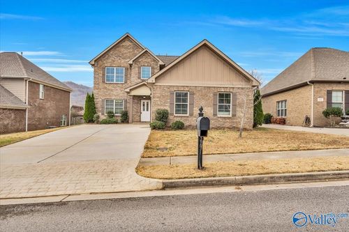 9 Wescott Hill Way Se, Gurley, AL, 35748-7301 | Card Image