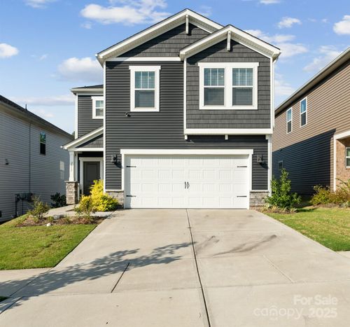 2017 Belterra Dr, Charlotte, NC, 28216-1384 | Card Image