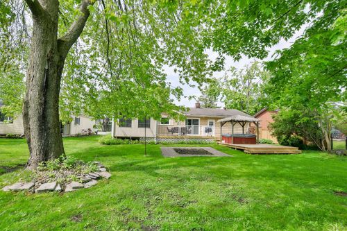 9 Pinetree Crt, Brechin, ON, L0K1B0 | Card Image