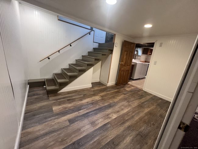 39 Geer Ave, House other with 3 bedrooms, 2 bathrooms and 4 parking in Norwich CT | Image 18