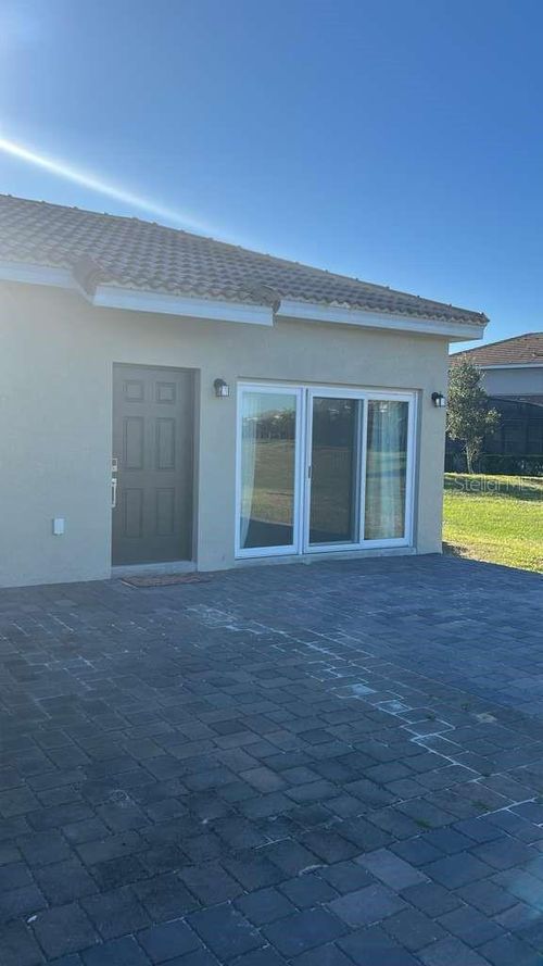 1019 Oak Bluff Dr, DAVENPORT, FL, 33837-3687 | Card Image