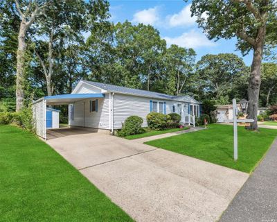 54 - 1407-54 Middle Road, House other with 2 bedrooms, 2 bathrooms and null parking in Calverton NY | Image 2