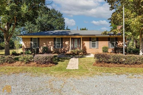 404 E 1st St, Springfield, GA, 31329-4859 | Card Image