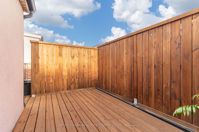 12 - 1968 Bloor St W, House attached with 3 bedrooms, 3 bathrooms and null parking in Toronto ON | Image 43